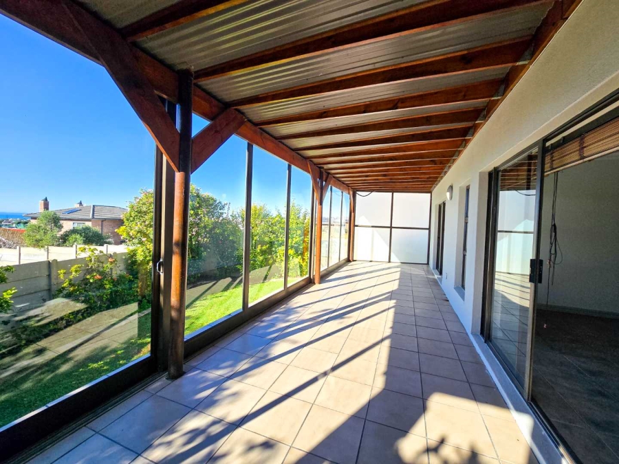 4 Bedroom Property for Sale in Stilbaai Wes Western Cape